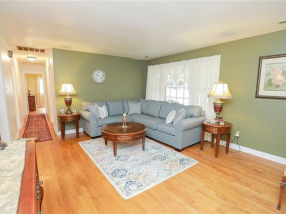 4th image of 12274 Lees Ln