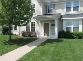 1240 Mariemont Rd UNIT E, Sugar Grove, IL 60554