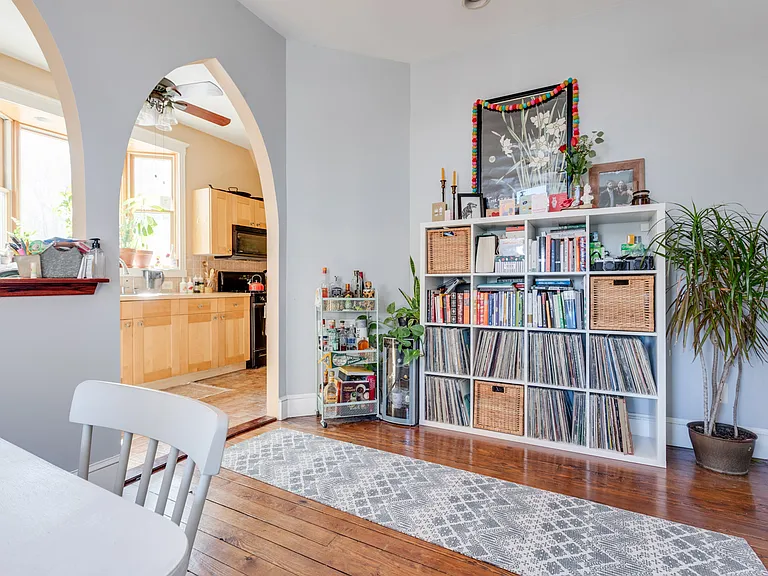 36 Burnet St #3 — Photo 10