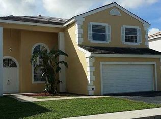 14010 Oak Ridge Dr, Davie, FL 33325