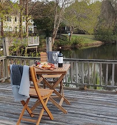 Enjoy the Florida sunsets from your lakefront deck.