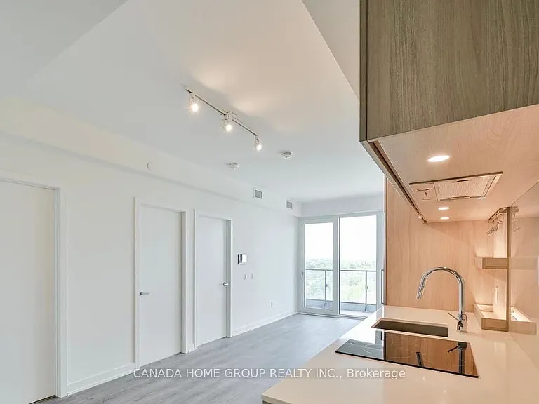 28 Ann St #1501 — Photo 8