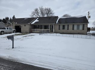 220 Clark Ave, Yale, MI 48097