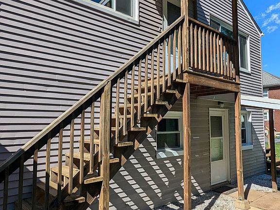 Private rear entrance to 2nd floor apartment