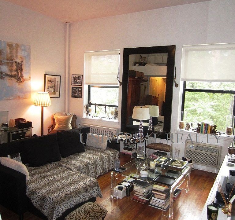 1st image of 221 E 11th St APT 3C