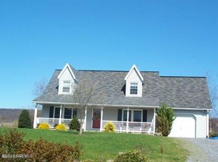 15 Tomcavage Ln, Danville, PA 17821