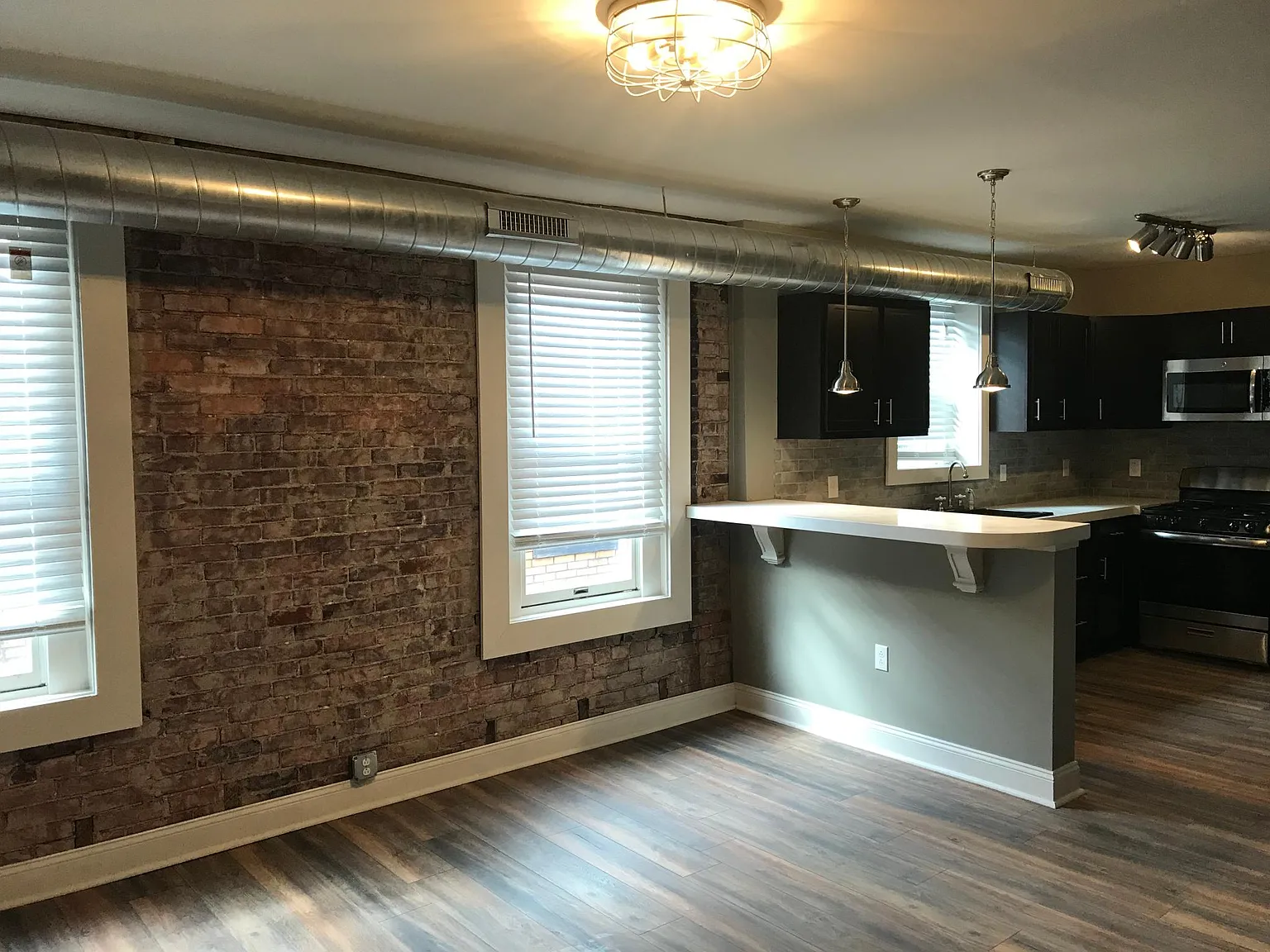 3 bed, $1,795 — Photo 2