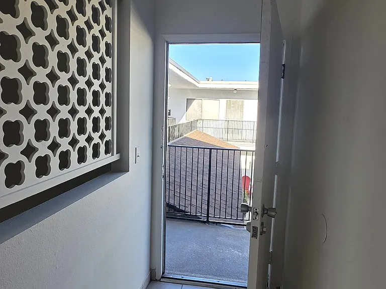 1470 E Wilson Ave #206 — Photo 10
