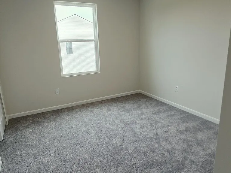 11144 Castlebrook Dr — Photo 33