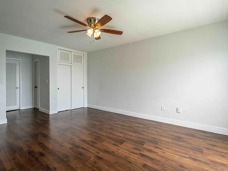 7927 East Dr #274 — Photo 12