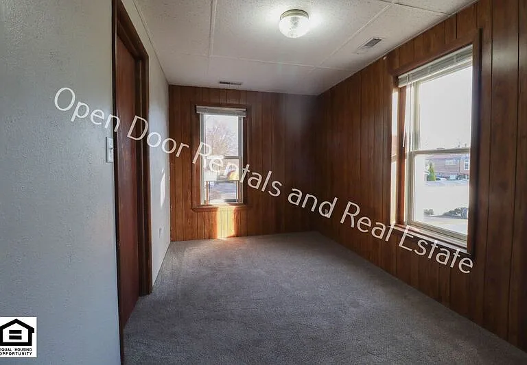 255 S Wayne St #202 — Photo 7