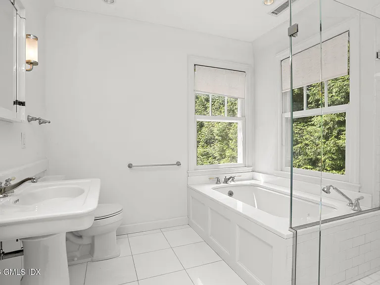 68 Otter Rock Dr — Photo 5
