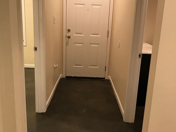 5th image of 302 Gabreten Ln #B