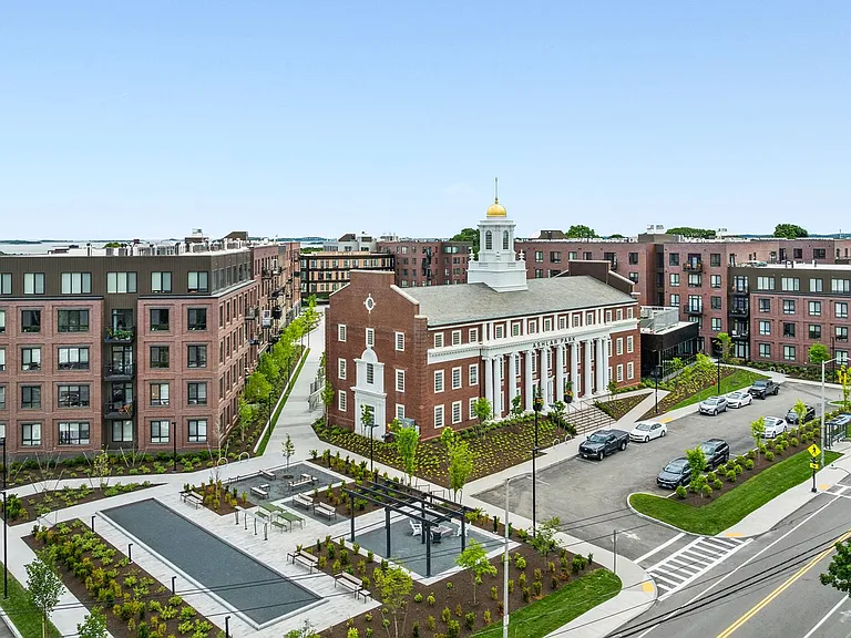 Ashlar Park — Photo 17
