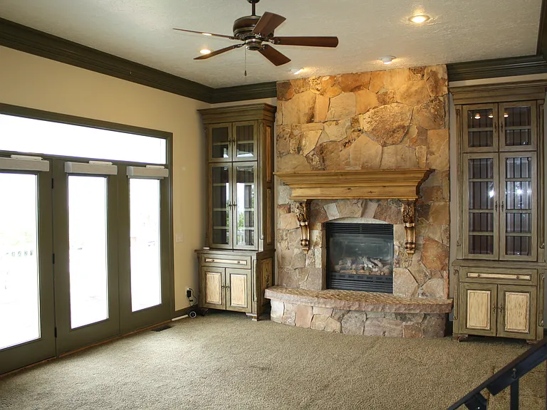 2962 Oakwood Dr — Photo 5