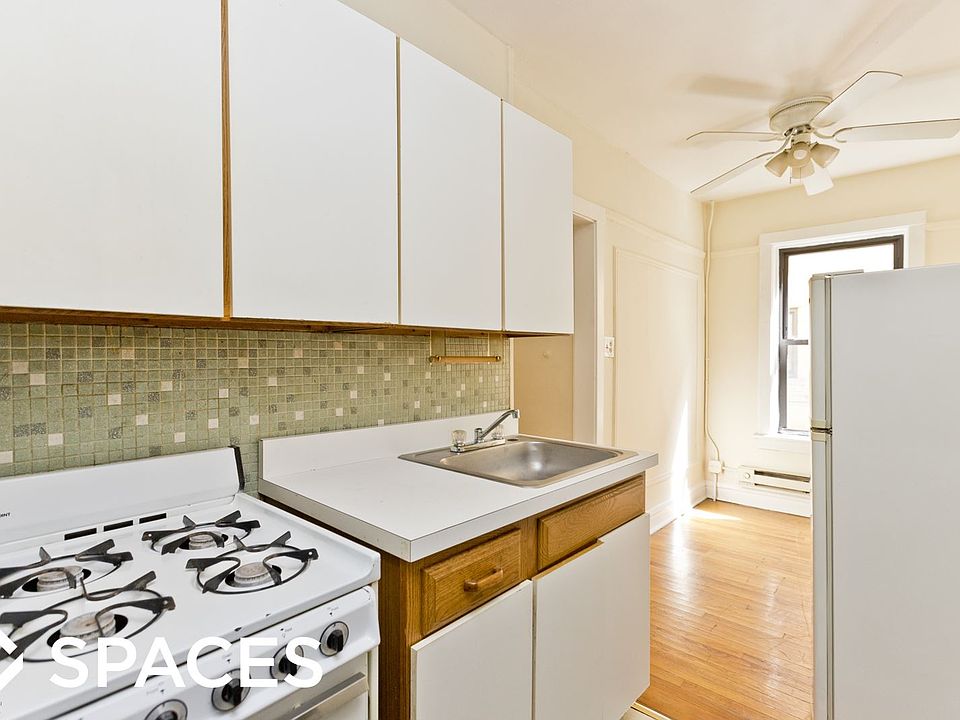 1st image of 433 W Belden Ave APT W101
