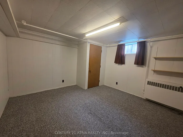 32 Meadowview Ave — Photo 17