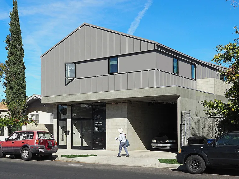 5055 Lincoln Ave — Photo 1