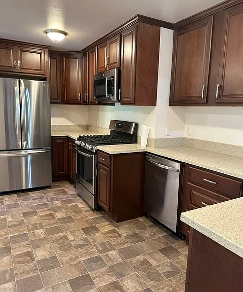1024 Rambling Rd — Photo 16