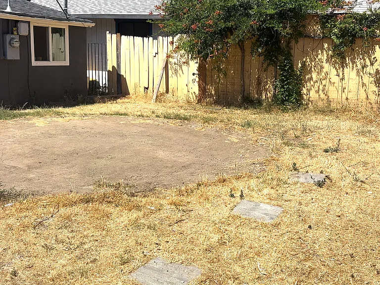 Parker Ave — Photo 12