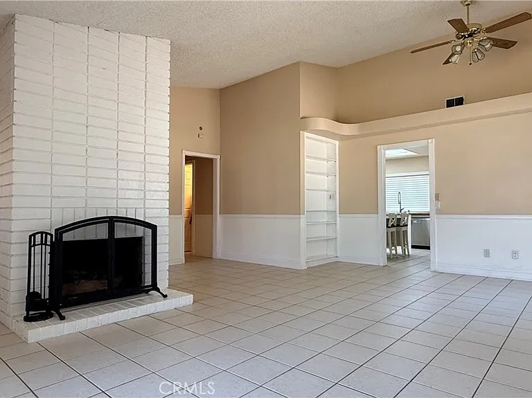 10275 Banyan St — Photo 3