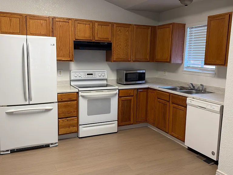 4885 Morrison Rd — Photo 3