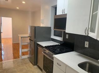 532 9th Ave APT 3A, New York, NY 10018