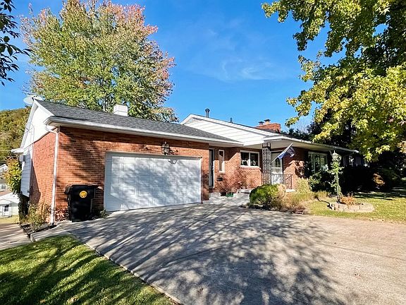 3rd image of 1047 Noel Dr
