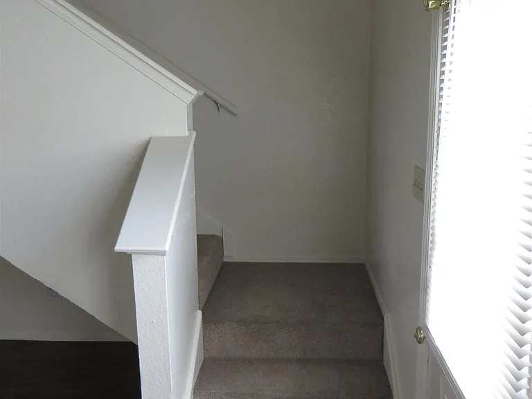 2217 Katy Ln #C — Photo 12
