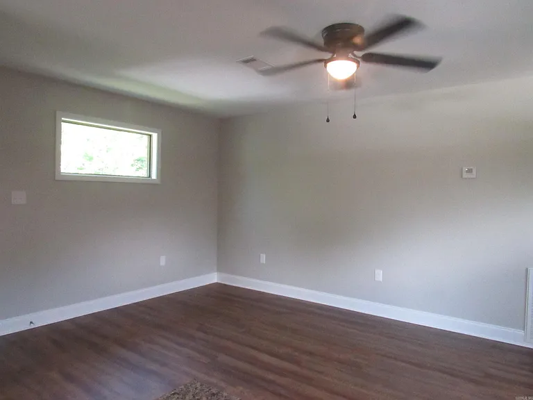 1515 Stamps St #1 — Photo 5