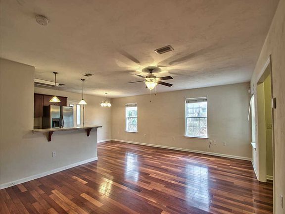 4th image of 2557 Chandalar Ln