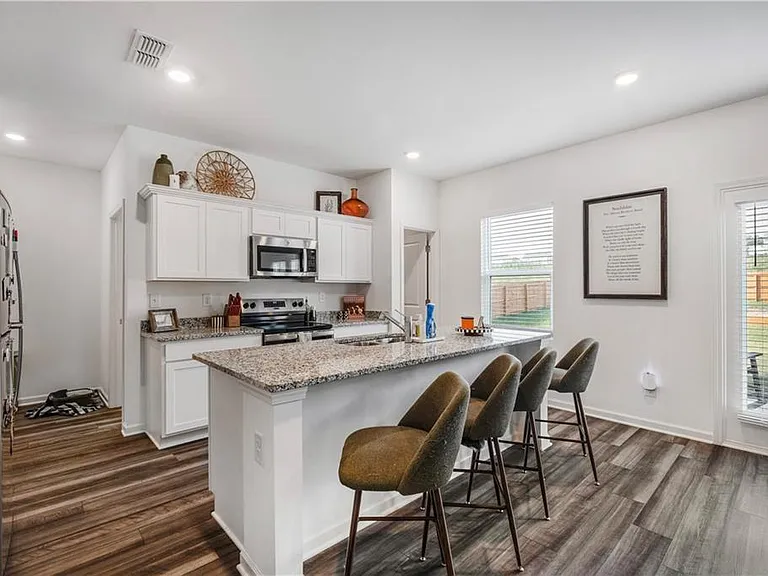 157 Casteel Ln — Photo 8