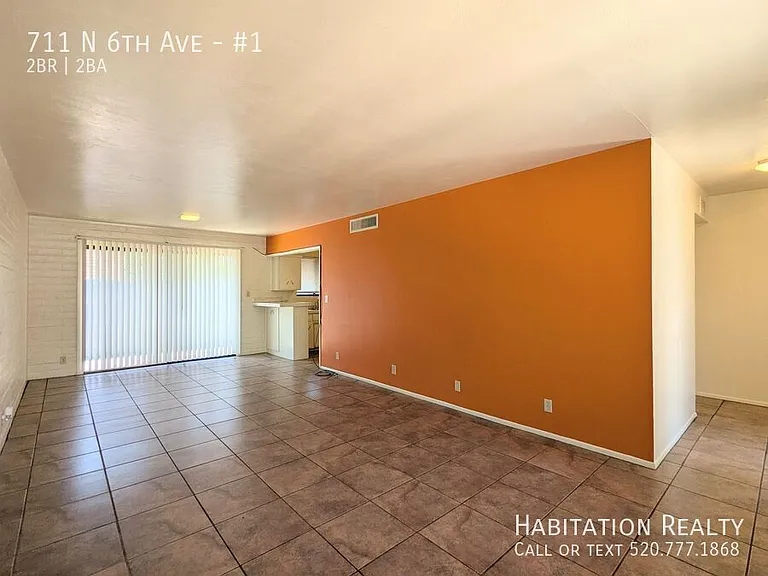 711 N 6th Ave #1 — Photo 3