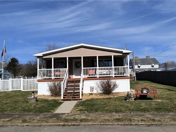 128 E 1st St, Grindstone, PA 15442