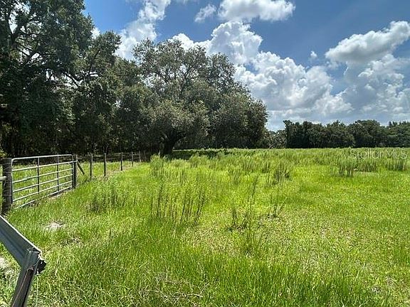 2nd image of SE 34TH WAY LOT 4