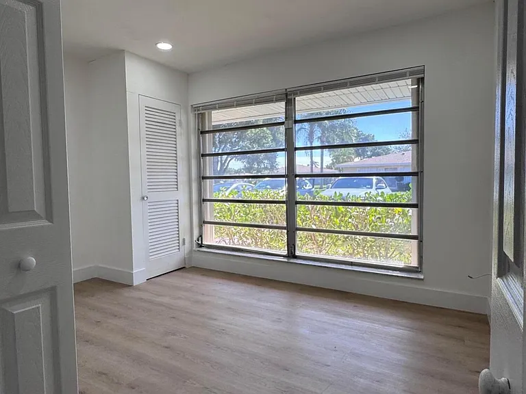 20834 Sedgewick Dr #327 — Photo 6
