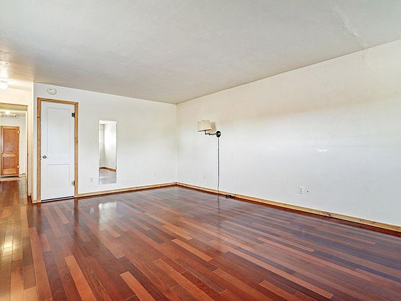 5th image of 428 San Pablo St NE