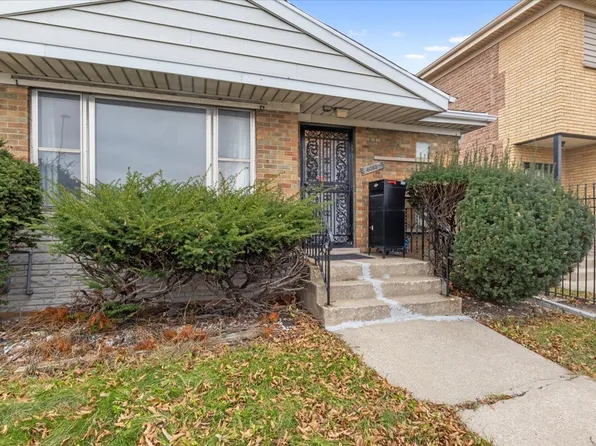8053 S State St, Chicago, IL 60619