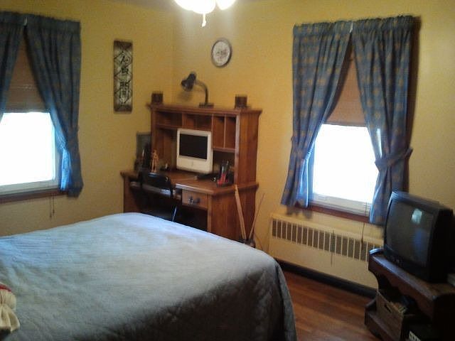 2nd image of 140 Patterson St