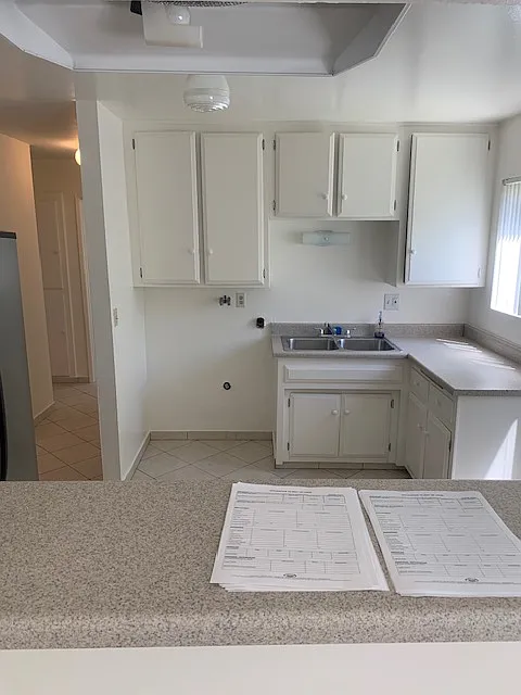 2 bed, 1000 sqft, $2,350 — Photo 4