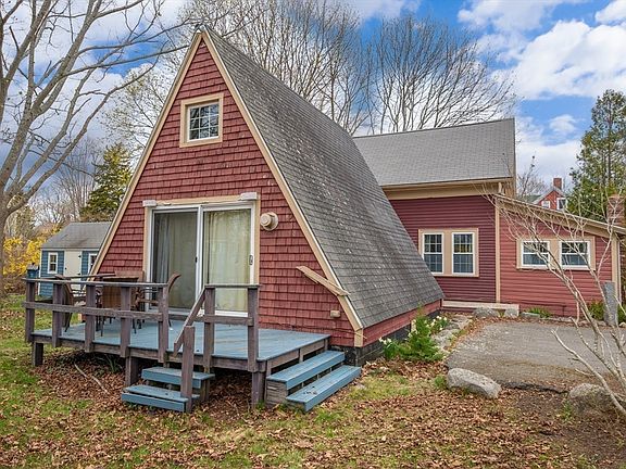 2nd image of 4 Toomey Ln