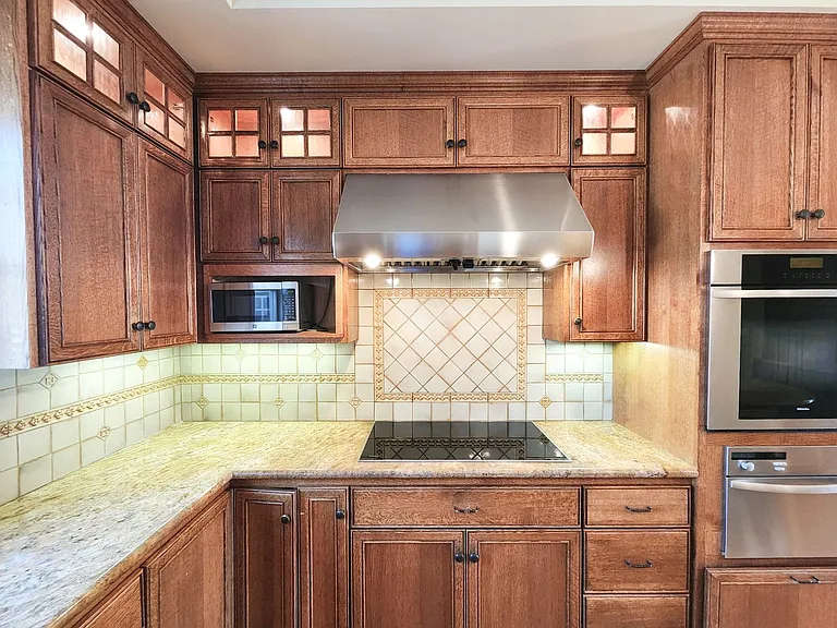 531 Harvard Rd — Photo 52