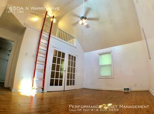 1850A N Warren Ave, Milwaukee, WI