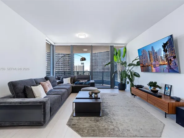 1000 Brickell Plz #2812, Miami, FL 33131