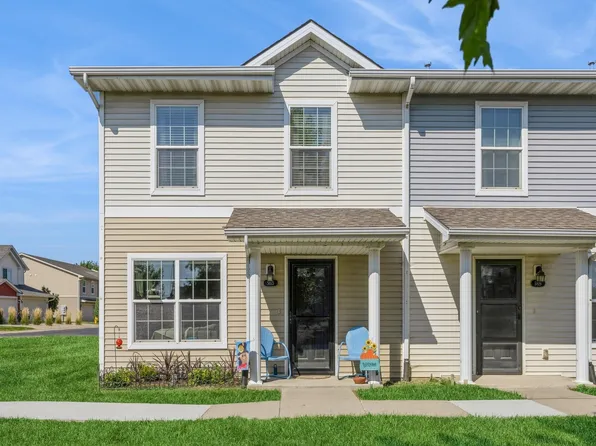 5815 Marble Cir, Johnston, IA 50131