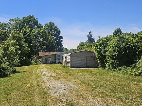 2nd image of 1266 Private Road 1060