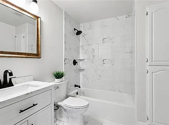 3 bed, 1200 sqft, $2,100 — Photo 3