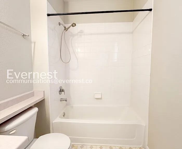 84 Spruce St #405 — Photo 15