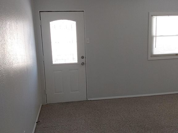 3rd image of 6704 Plateau Ave
