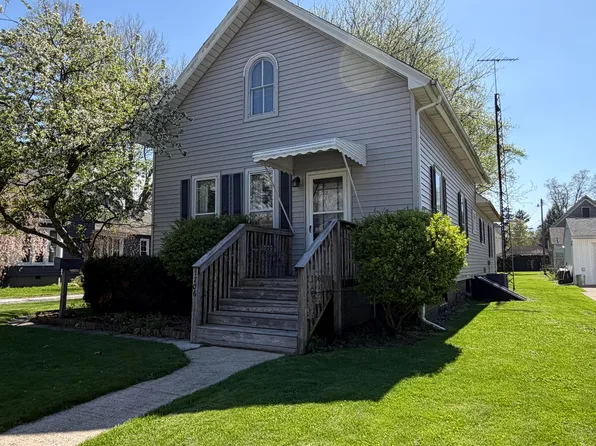 1706 Monroe St, La Porte, IN 46350